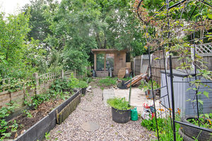 Photo 9- click for photo gallery